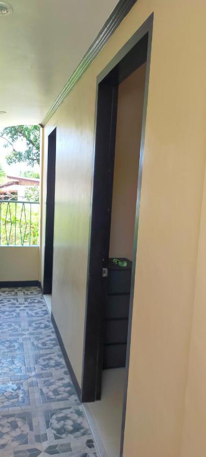 Havenly Guesthouse And Body Massage Spa Moalboal Esterno foto